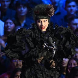 Lady Gaga wint prijs voor beste artiest tijdens VMA’s