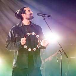 NU+ | Dotan zingt voor overleden vriendin: ‘Wil zien hoe ze uit haar dak zou gaan’