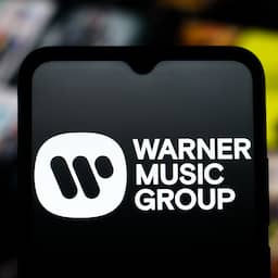 Warner Music Group schikt zaak en start samenwerking met AI-muziekplatform Suno