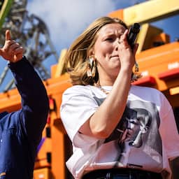 Makers van hit Lotje na vijftig miljoen streams verrast met Diamanten Award