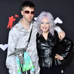 Man Cyndi Lauper aangeklaagd om seksueel misbruik door zoon