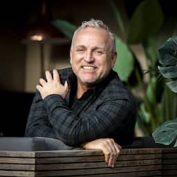 Gordon werkt opnieuw samen met Re-Play: ‘Elkaar nooit uit het oog verloren’