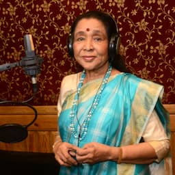 Legendarische Bollywood-zangeres Asha Bhosle (92) overleden