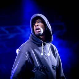 Zanger d4vd aangeklaagd voor moord vanwege dood meisje in kofferbak